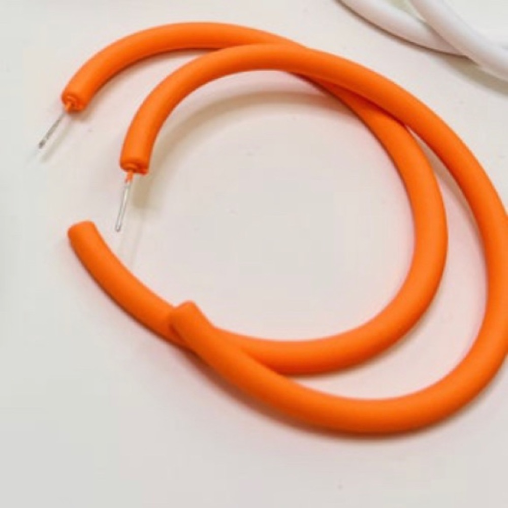 Buckley Hoops (Coral) NEW!!!